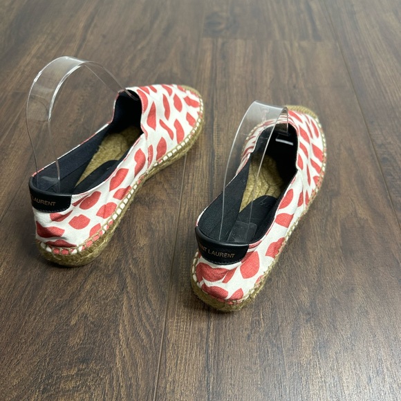 Saint Laurent Lip-Print Canvas Espadrilles - Picture 11 of 14